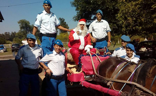 policias-hogar-el-alba2016-jpg2