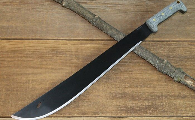 machete